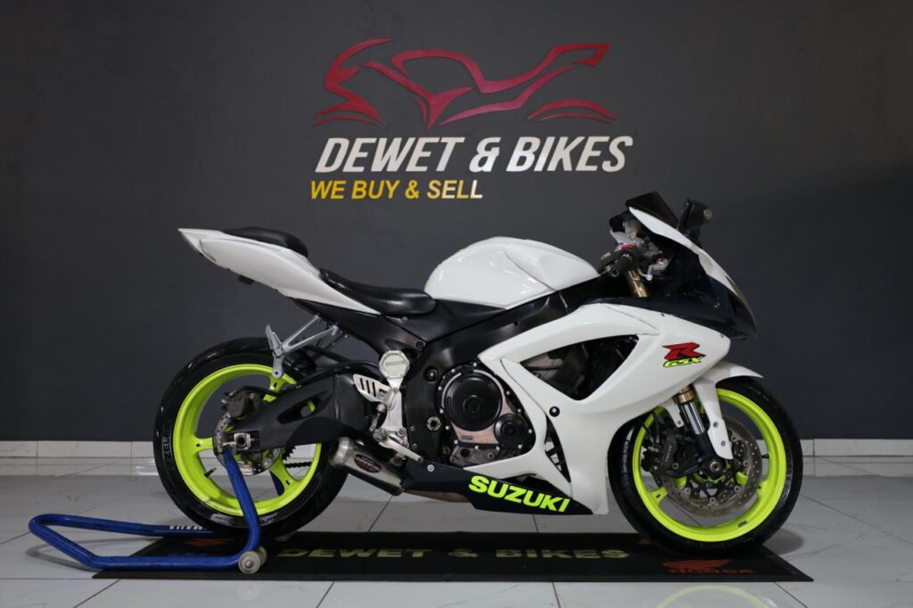 SUZUKI GSXE 600 WHITE YELLOW