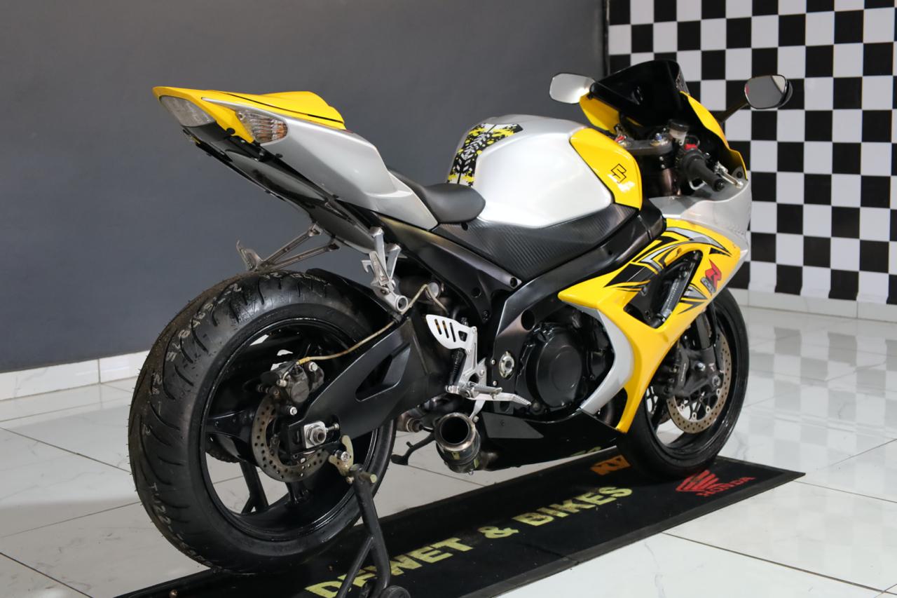 GSXR 1000 YELLOW 2