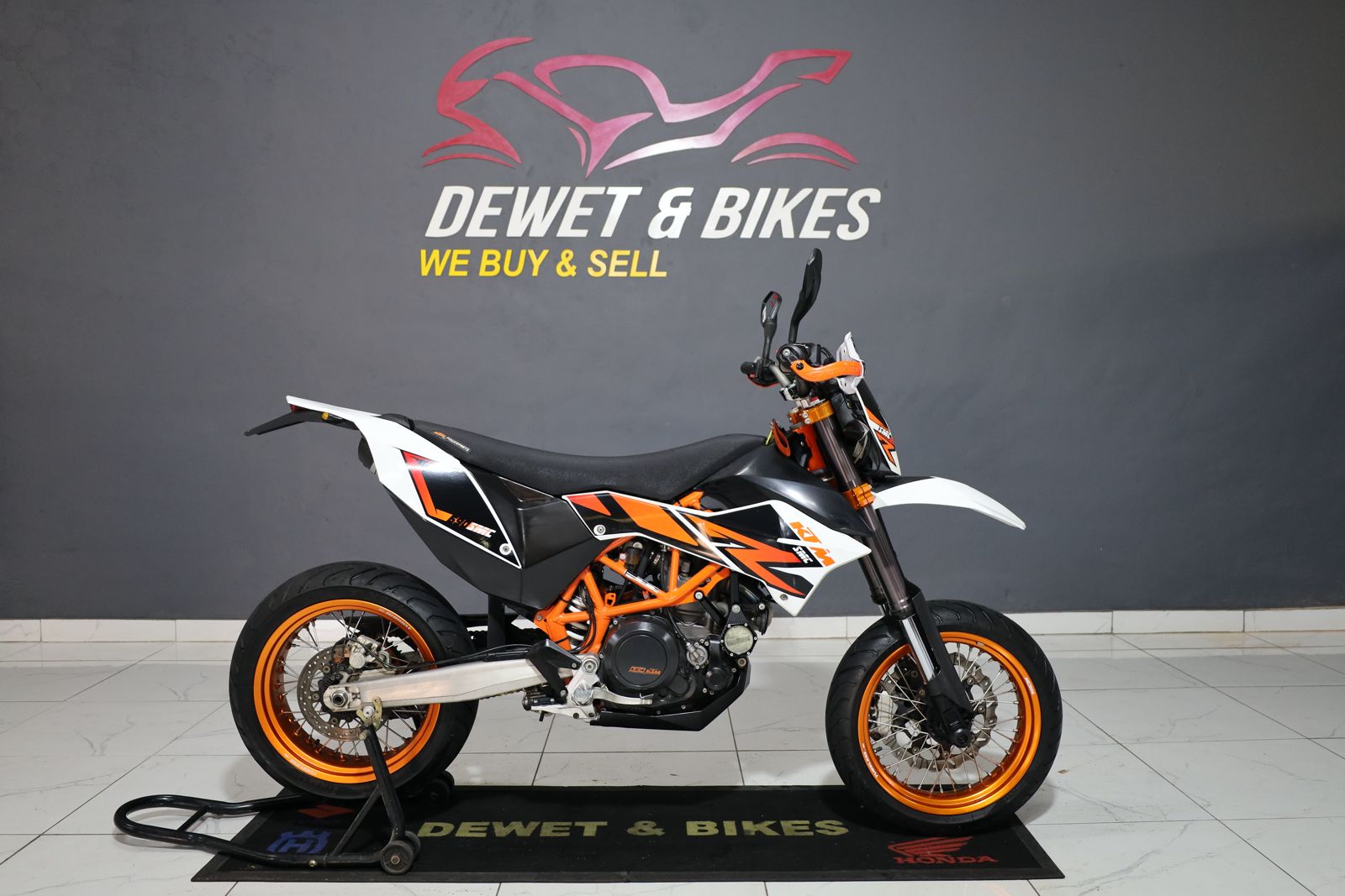 KTM 690 MOTARD