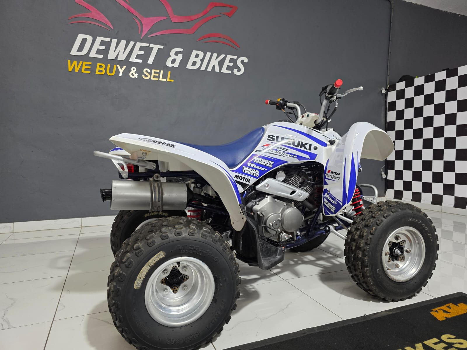 LTZ 250 AUTO SEMI